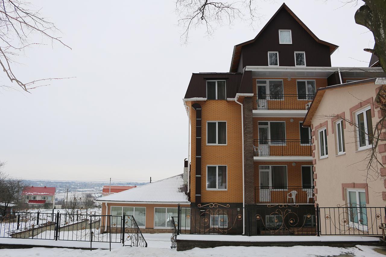Vitapark Sonyachnyy Provans Sataniw Exterior foto